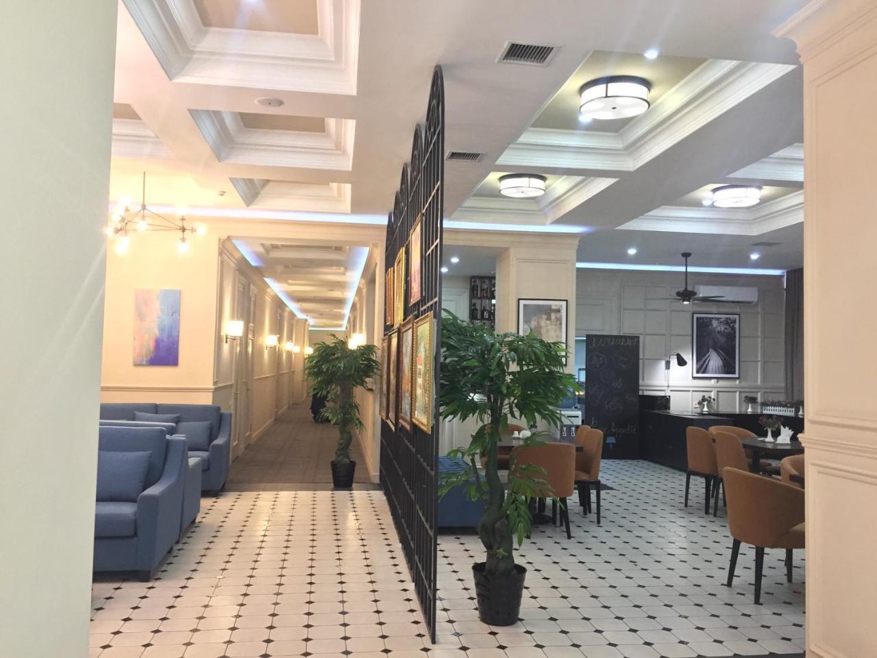 Madison Ave Hotel Bichkek Extérieur photo